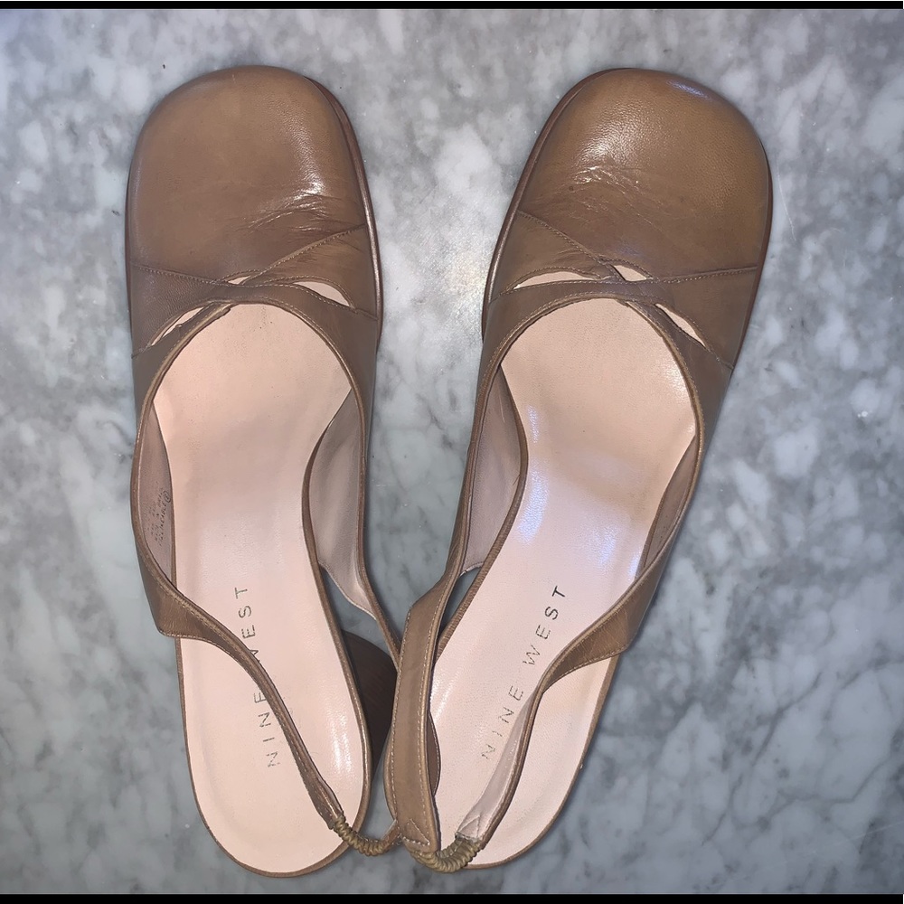 Nine West size 10M Camel Slingbacks